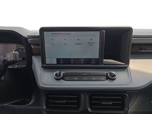 Used 2024 Ford Maverick Lariat w/ FX4 Off-Road Package AWD/4WD image 18