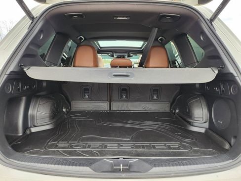 Used 2025 Subaru Forester Touring w/ Popular Package - Touring image 13