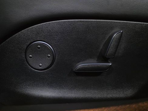 Used 2019 Tesla Model S Long Range image 29