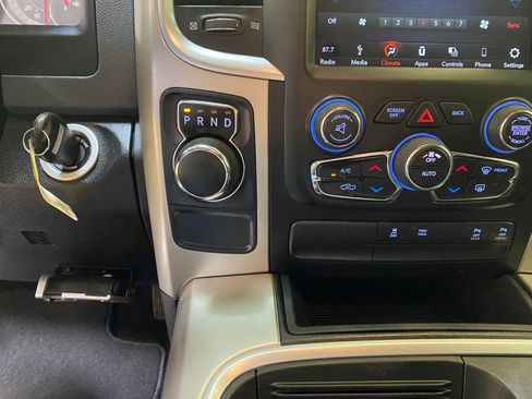 Used 2019 RAM 1500 Big Horn RWD image 39
