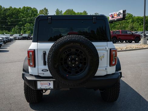 New 2026 Ford Bronco Badlands w/ Sasquatch Package AWD/4WD image 15