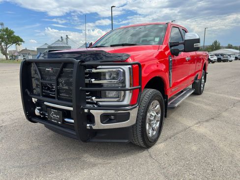 Used 2024 Ford F350 Lariat w/ Chrome Package AWD/4WD image 3