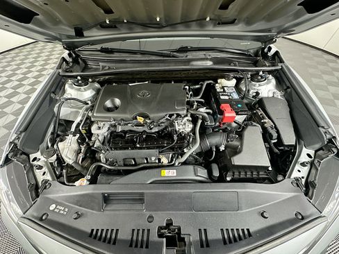 Used 2021 Toyota Camry SE image 30