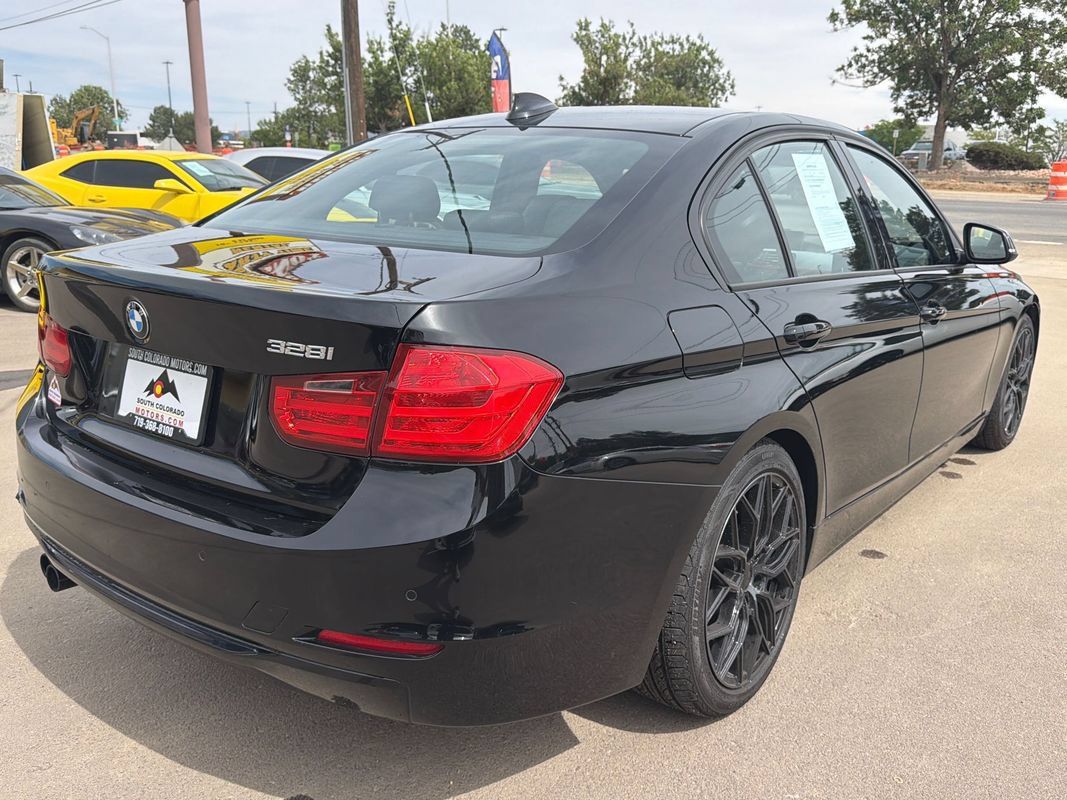 Used 2012 BMW 328i Sedan RWD image 7