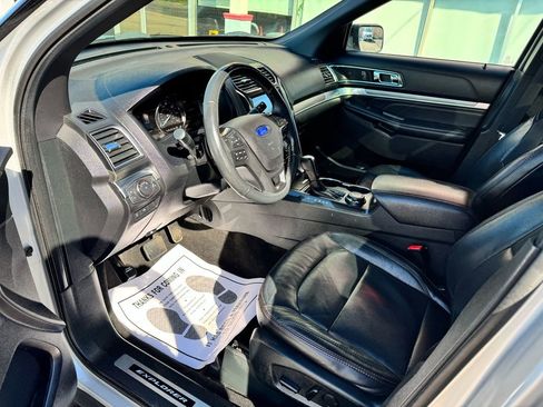 Used 2019 Ford Explorer Sport image 13