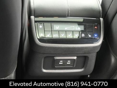 Certified 2026 INFINITI QX60 Luxe w/ Cargo Package AWD/4WD image 15