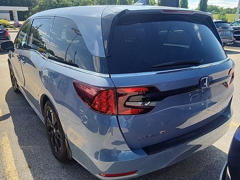 Used 2024 Honda Odyssey Sport image 7