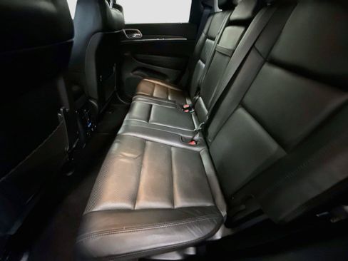 Used 2020 Jeep Grand Cherokee Limited w/ Luxury Group II RWD image 25