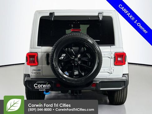Used 2023 Jeep Wrangler Unlimited Sahara w/ Cold Weather Group image 13