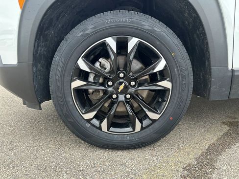 Used 2023 Chevrolet TrailBlazer LT AWD/4WD image 19