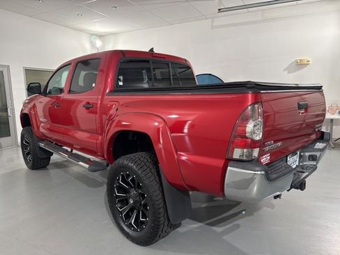 Used 2015 Toyota Tacoma PreRunner w/ SR5 Package RWD image 6