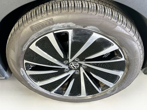 Used 2024 Volkswagen ID.4 S image 11