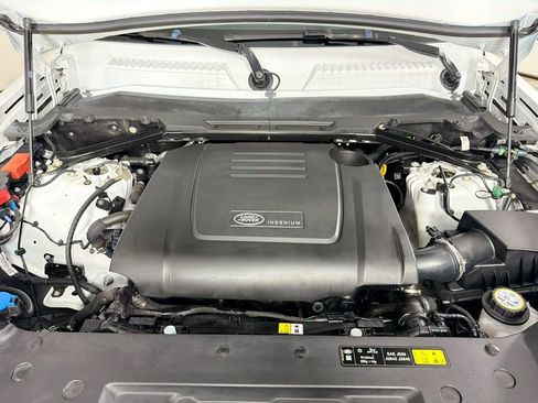 Certified 2023 Land Rover Defender 110 S AWD/4WD image 32