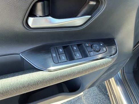 New 2026 Nissan Kicks SV FWD image 19