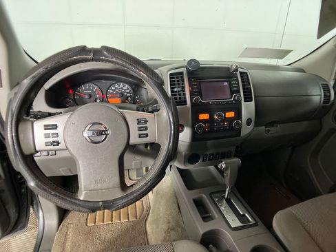 Used 2018 Nissan Frontier SV w/ Value Truck Package image 8