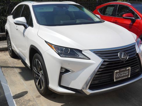 Used 2017 Lexus RX 450h AWD w/ Luxury Package image 3