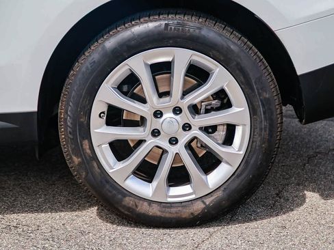 Used 2025 Land Rover Range Rover Sport SE image 8