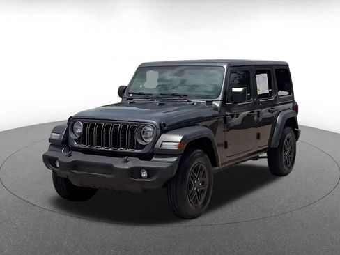 Used 2025 Jeep Wrangler Unlimited Sport AWD/4WD image 7