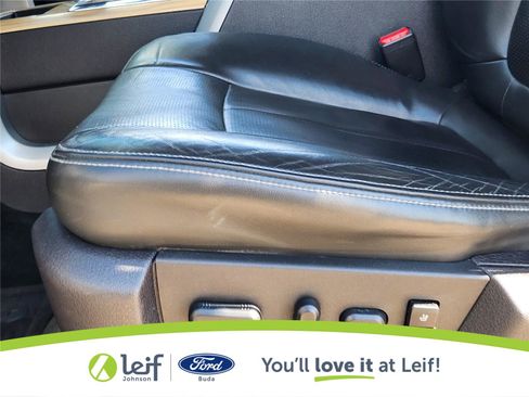 Used 2011 Ford F150 Lariat w/ Lariat Chrome Pkg RWD image 32