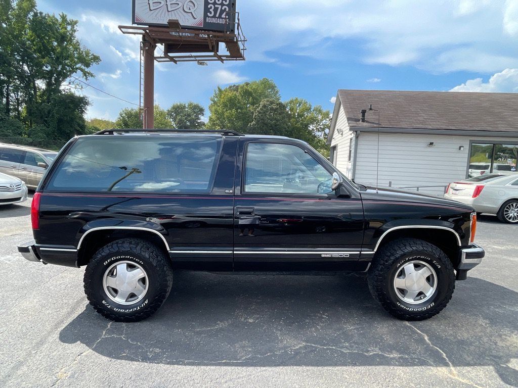 Used 1992 GMC Yukon 4WD 2-Door image 7