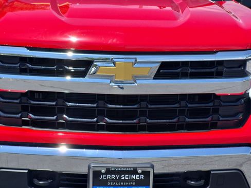 Certified 2026 Chevrolet Silverado 1500 LT w/ Leather Package AWD/4WD image 10