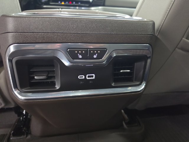 Used 2025 Chevrolet Silverado 3500 LTZ w/ LTZ Premium Package AWD/4WD image 25