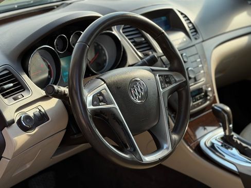 Used 2011 Buick Regal CXL FWD image 5