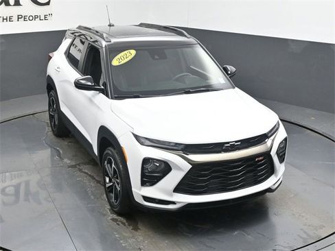 Used 2023 Chevrolet TrailBlazer RS w/ Sun and Liftgate Package image 47