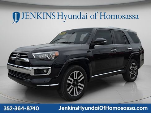 Used 2021 Toyota 4Runner Limited AWD/4WD image 9