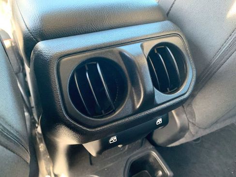 Used 2023 Jeep Wrangler Unlimited Sport image 21