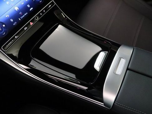 Certified 2025 Mercedes-Benz C 300 4MATIC Sedan image 27