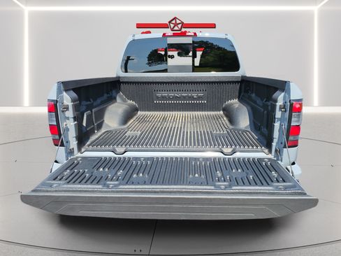 Used 2025 Nissan Frontier PRO-4X w/ Interior Protection Package AWD/4WD image 17