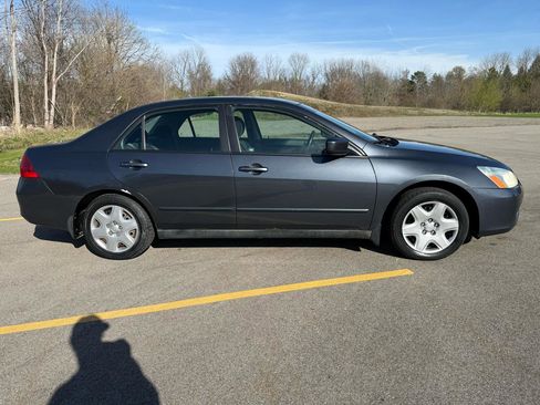 Used 2006 Honda Accord VP image 4