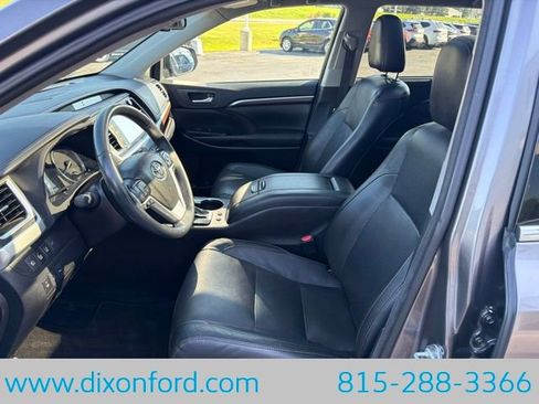 Used 2016 Toyota Highlander Limited Platinum AWD/4WD image 10