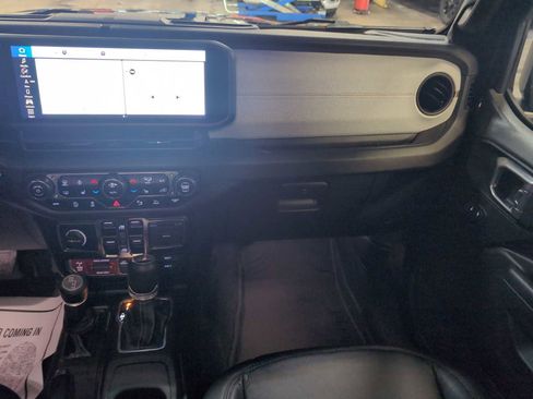 Used 2024 Jeep Gladiator Sport image 27