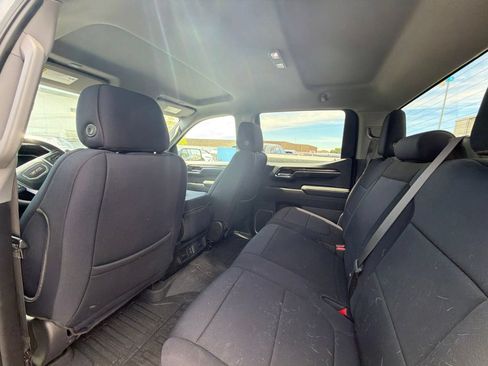 Used 2023 GMC Sierra 1500 SLE AWD/4WD image 4