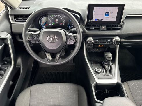 Certified 2025 Toyota RAV4 XLE AWD/4WD image 13