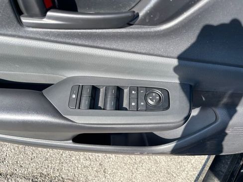 Used 2024 Toyota Prius LE FWD image 27
