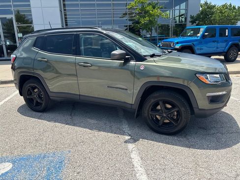 Used 2019 Jeep Compass Trailhawk AWD/4WD image 37