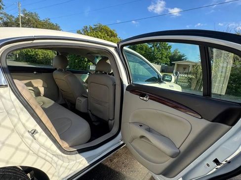 Used 2008 Buick Lucerne CX image 11
