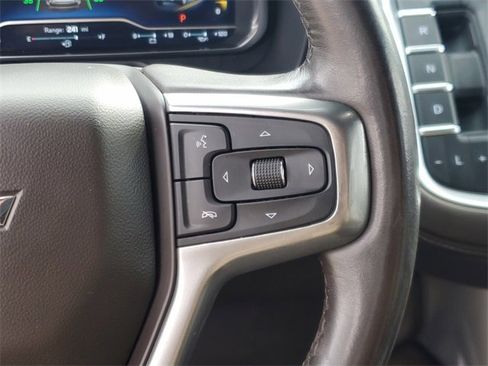 Used 2022 Chevrolet Suburban Z71 image 25