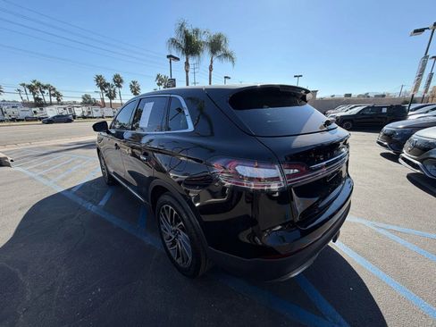 Used 2020 Lincoln Nautilus Reserve w/ Equipment Group 201A image 6