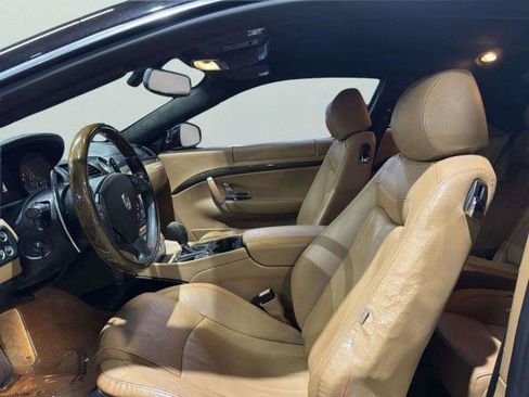Used 2011 Maserati GranTurismo S RWD image 20