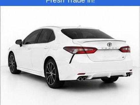 Used 2023 Toyota Camry SE FWD image 6