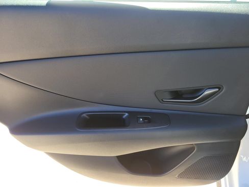 New 2026 Hyundai Elantra SEL w/ Cargo Package FWD image 9
