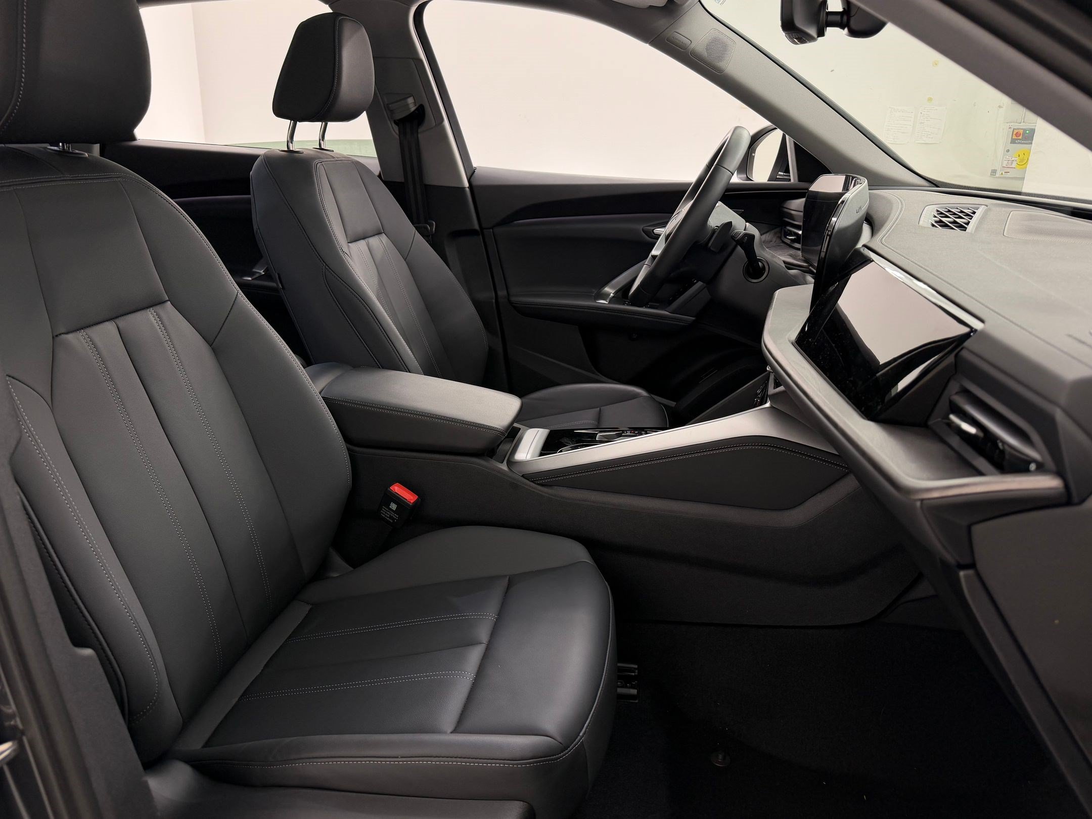 Certified 2025 Audi Q5 Premium AWD/4WD image 26