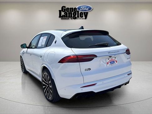 Used 2023 Maserati Grecale Modena AWD/4WD image 23