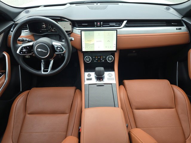 Used 2026 Jaguar F-PACE R-Dynamic S AWD/4WD image 11