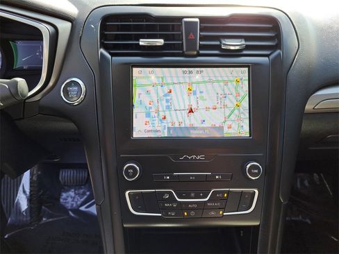 Certified 2020 Ford Fusion SE w/ Equipment Group 151A image 20