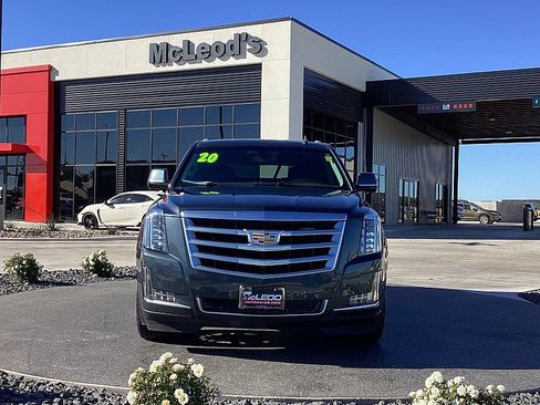 Used 2020 Cadillac Escalade 2WD image 2